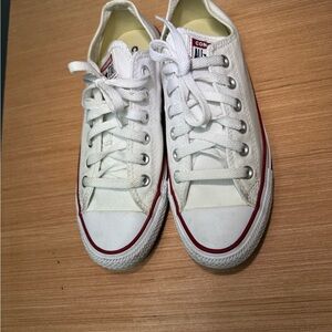 White Converse Chuck Taylor All Star Canvas Loe Too women’s7/ men’s5